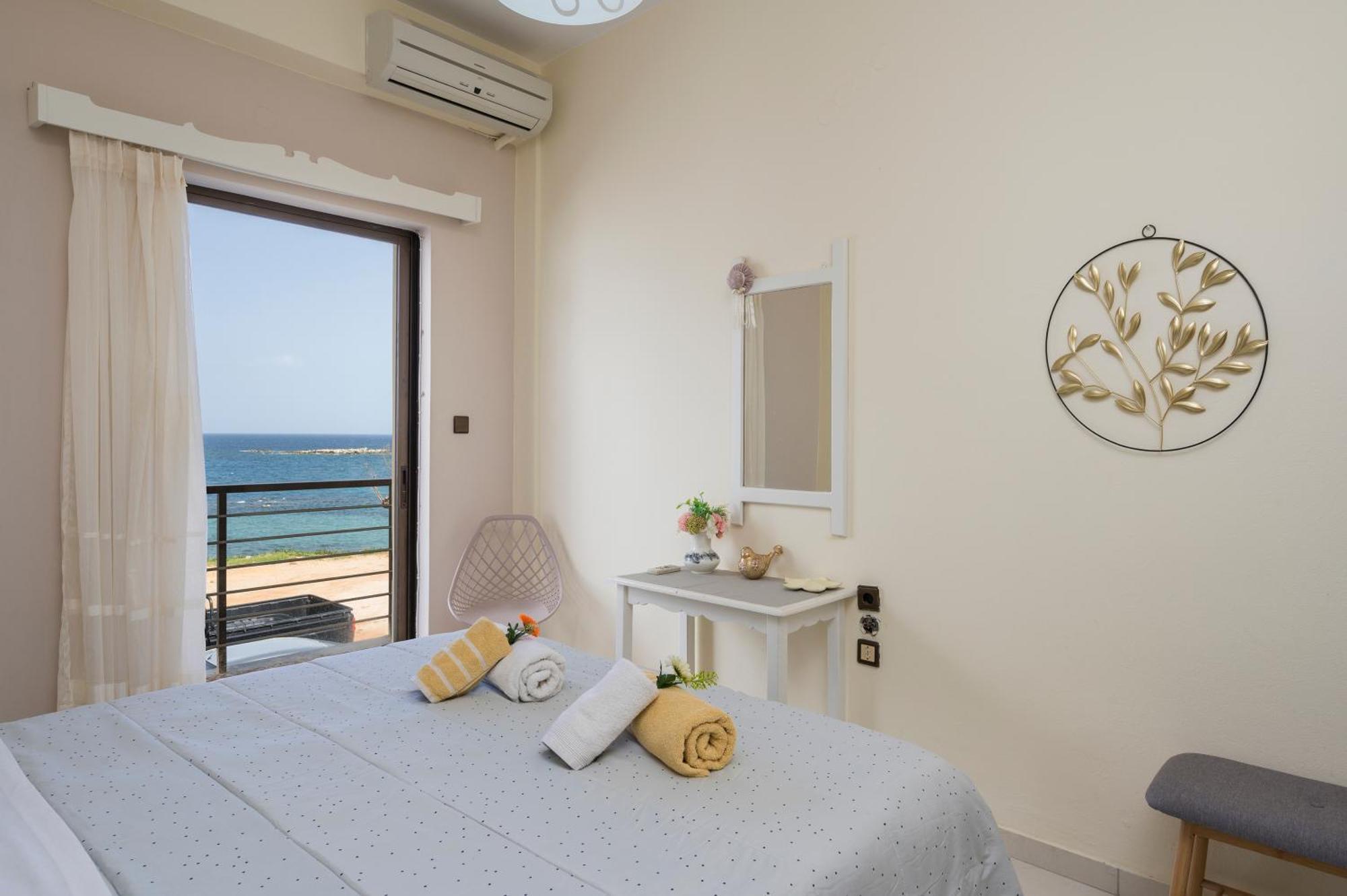 Elita Beachfront Chania  Buitenkant foto